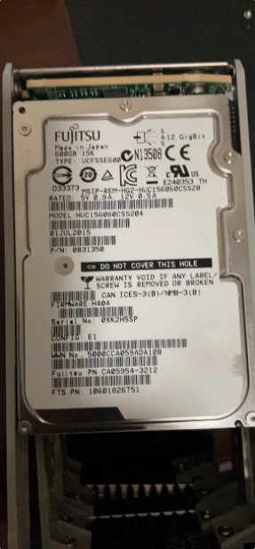 Fujitsu CA07670-E683 - DX S3 600GB 15K SAS HDD 12Gb/s SFF